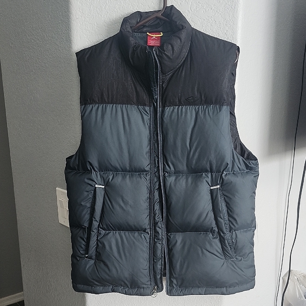 Nike Air Jordan Men's Duck Down Puffer Vest